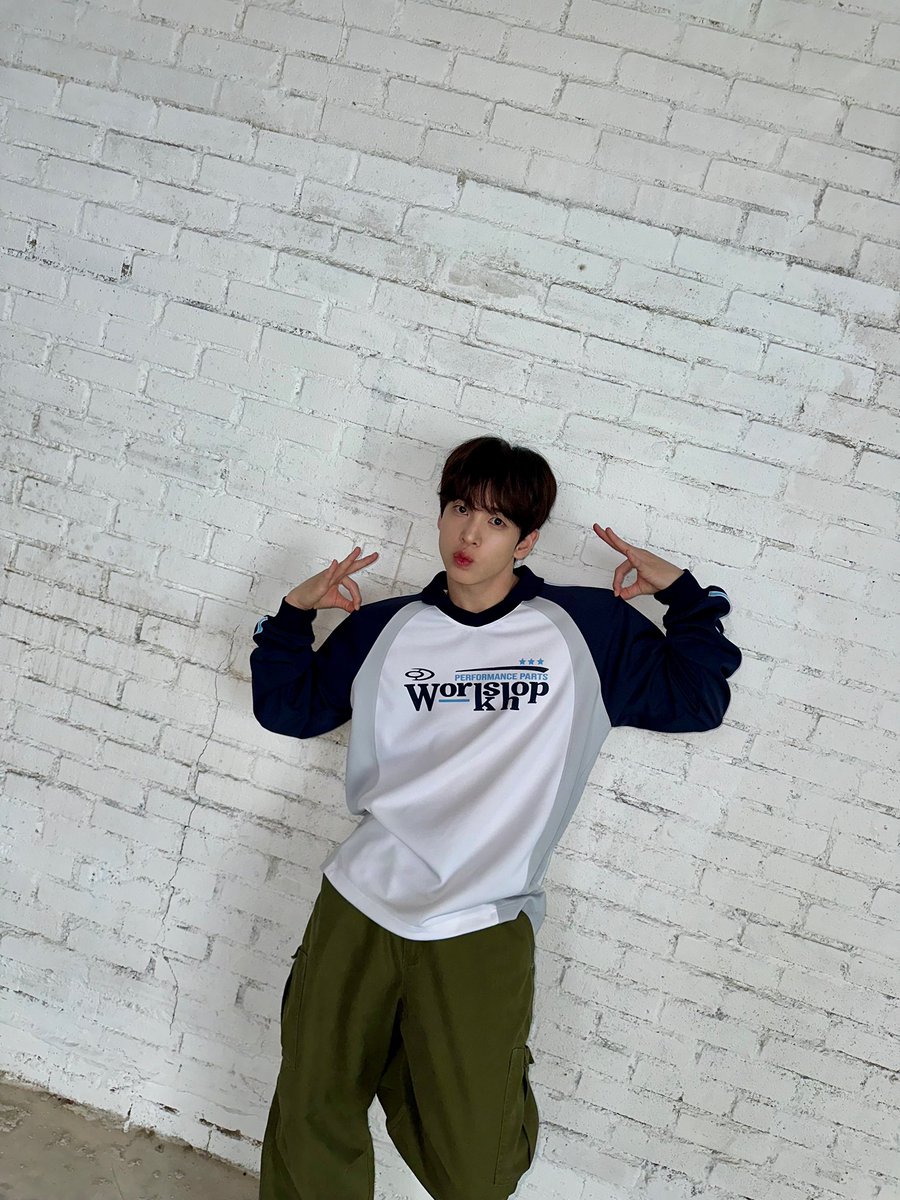 트래블 🤍
#크래비티 #CRAVITY 
#앨런 #ALLEN #트래블 #TRAVEL