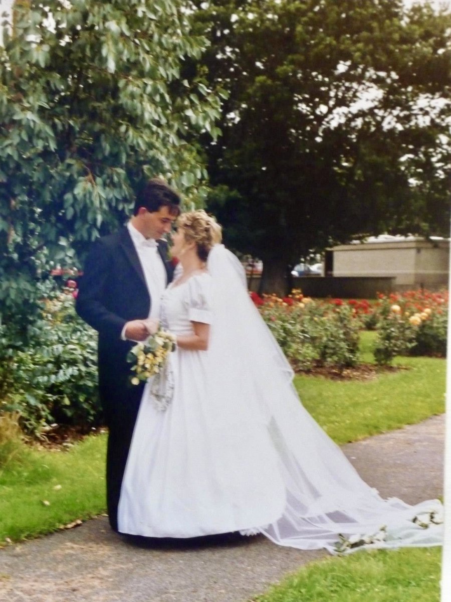 Sean O Confhaola tweet media