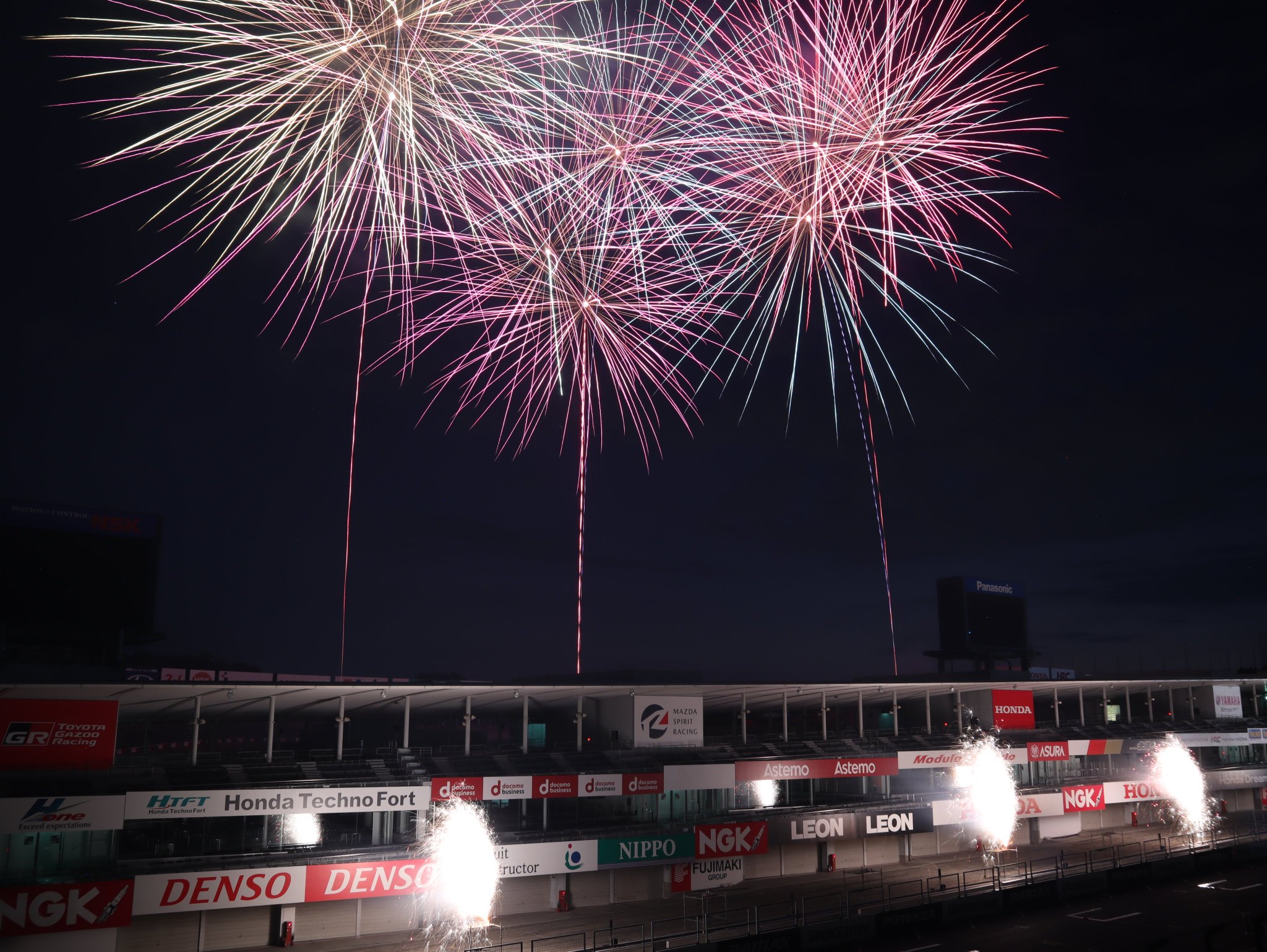 花火 Gxa_xn7asAALzlh.jpg