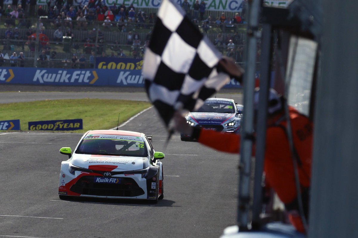 Back on the top step of the <a href="/BTCC/">BTCC</a> podium - and in some style too! 

<a href="/Huffsport/">Rob Huff</a> claimed a brilliant second win of the season in a thrilling finale at <a href="/krcircuit/">Knockhill Circuit</a> 🏆

Despite some bad luck, <a href="/MikeyDoble/">Mikey Doble</a> showed plenty of pace to maintain his Jack Sears Trophy lead! 

#FewkesSport