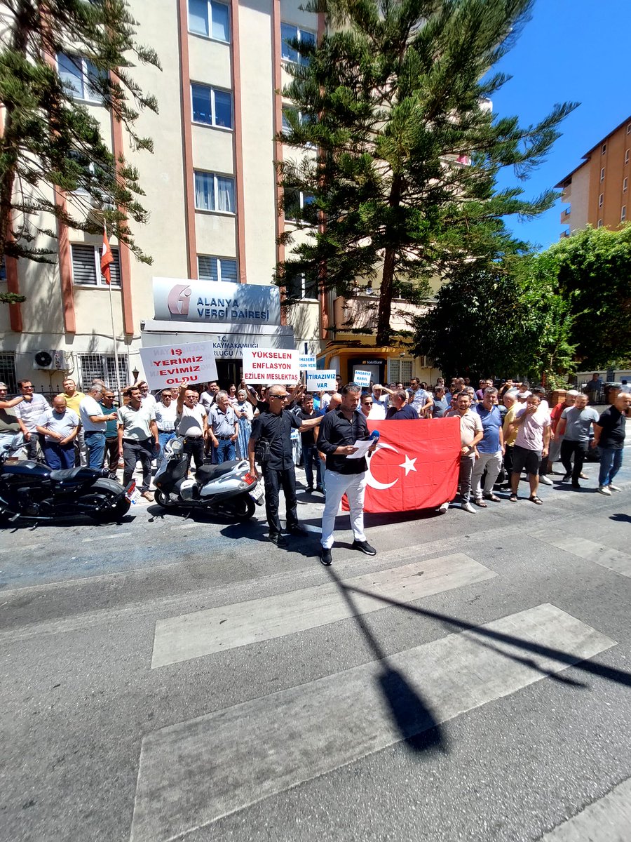 Gelen meslektaşlarımızın ayağına sağlık. Bu meslek için sesimizi yükselttik <a href="/turmob/">TÜRMOB</a>  
#MuhasebeYangınYeri