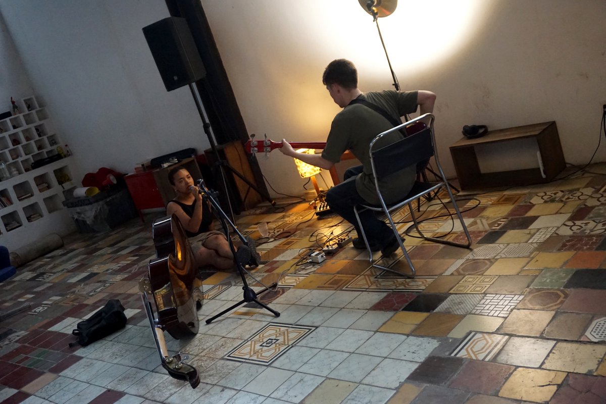 'Songs, sparse &amp; elegant, possessed of an entrancing immediacy &amp; intimacy'

The Quietus recommends 'Crosspiece', the debut release by Theodora Laird aka feeo + Caius Williams as part of their latest Rum Music column 🪢

Read: thequietus.com/quietus-review…