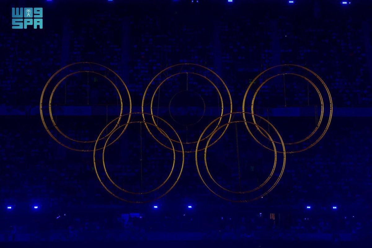 ختام #أولمبياد " #باريس_2024 " .. ولوس أنجلوس تتسلم علم الدورة المقبلة 2028م