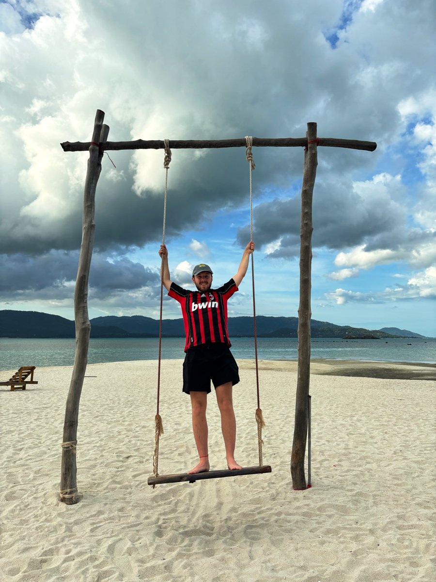 Freecant's tweet photo. 🚨I will be looking to continue team and individual coaching in September🚨 

After the first half of the year with TLR (critical scran) and a short holiday I’ll be back looking to build my portfolio with many players so reach out!
Discord - Freecant

Some holiday pics as well😅 https://t.co/5TOG5lAUmX