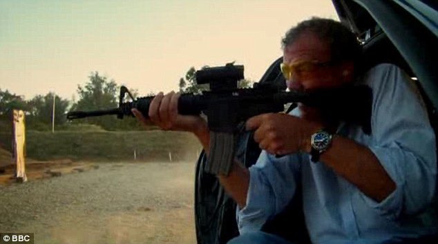 Kama_Kamilia's tweet image. In an unprecedented turn of events, according to Telegram chatter, it appears that joint special task force of British SAS and SBS is currently conducting assault operations in Kursk.

They use civilian vehicles to mask their advance