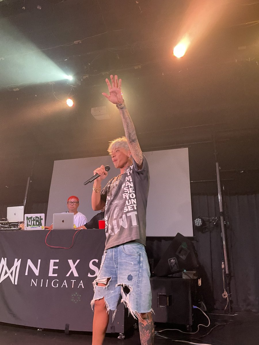 team83380442's tweet photo. @t_Ace_ZERO 
Liveめちゃめちゃ楽しかったです♡
teamクズ５年目にして好きすぎて泣きながら観てました😂好きが年々増してます😘
VIP入れたのも幸せすぎて、夢が現実か分からなかったです🥹
名前いったら、「しってるよー」って😭幸せすぎました🙇🏻ありがとうございました♡
これからも大好きです☺️♡ https://t.co/dwnSikI0ZL