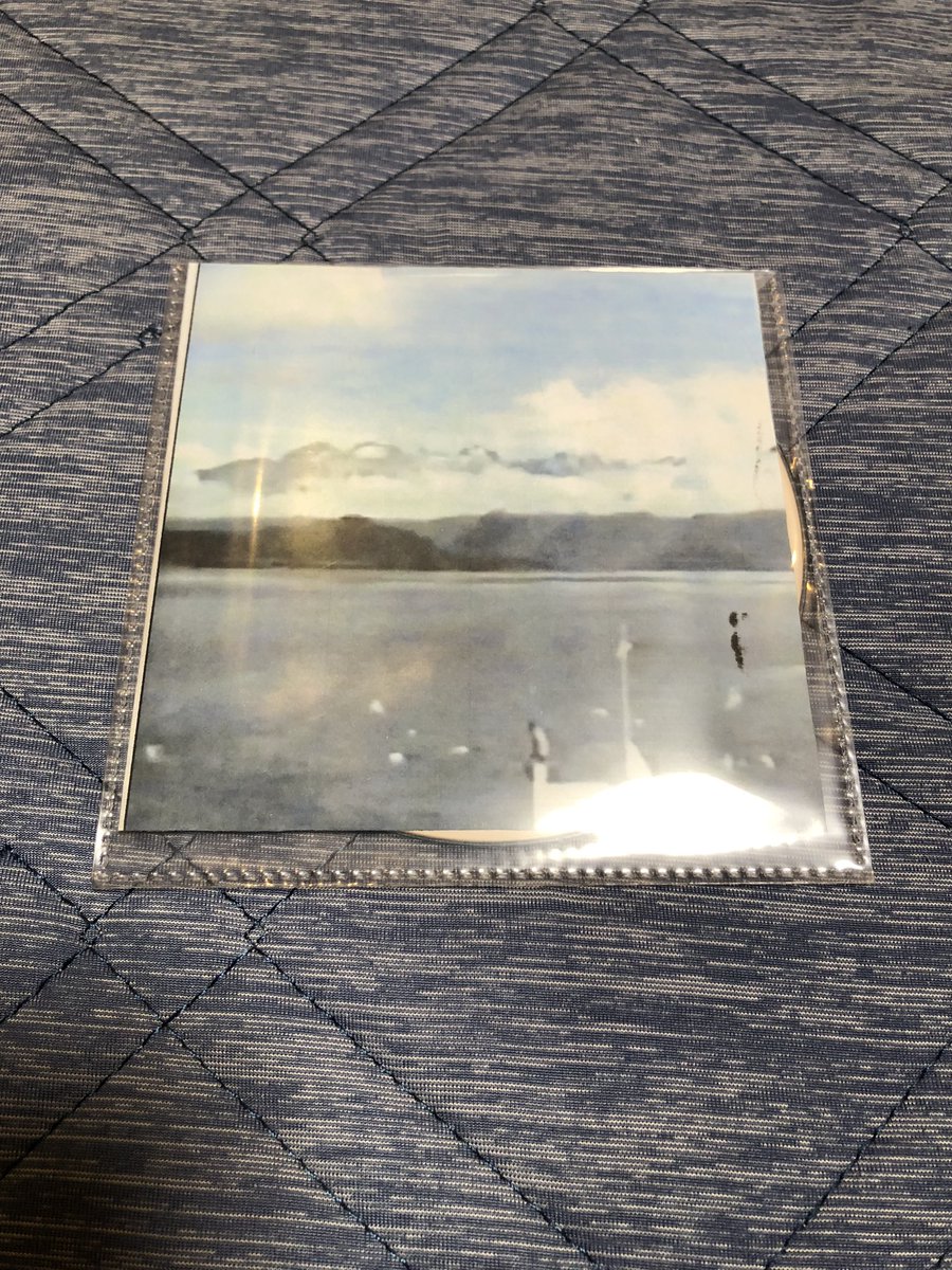 ram_yn's tweet image. 🌼 𝔐 𝓲 𝕤 Ⓔ 𝕣 𝓎 ❤Ⓒ 𝐎 𝕞 𝐏 Δ η ¥ 🌼 @ianboekweg - 🔴-🟡-🟢[{[{💧💧失⏳️っ⌛️た💧💧]}]}🔴-🟡-🟢
from @hitachihv タイトルも名義もはちゃめちゃだけど、内容はナイスなsignal。大半は1分未満で懐かしいCMがズラリ。期待を裏切らない。 #signalwave #vaporwave