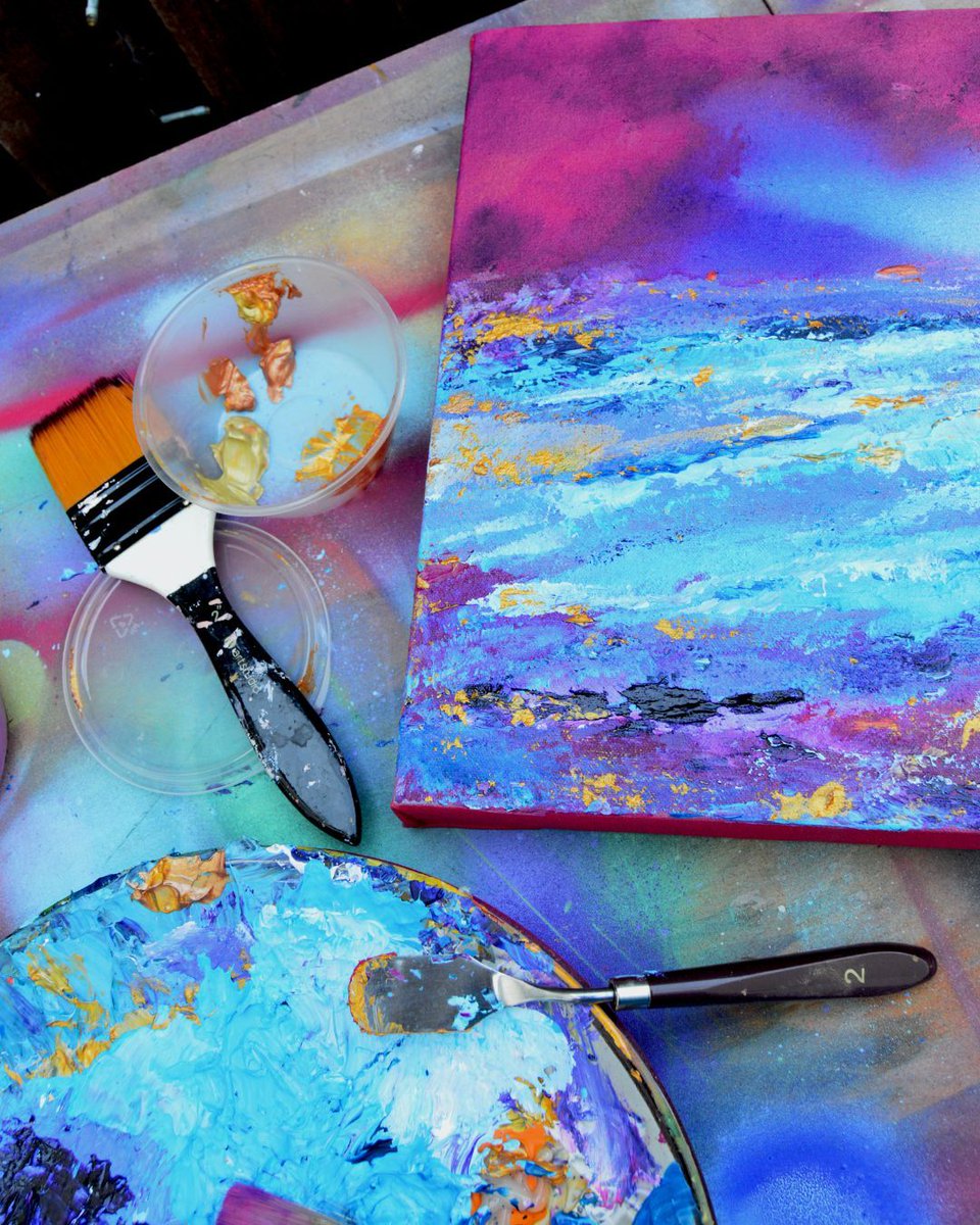 Sneak Peak time!!
Sunny days painting outside, what more can I ask for!
.
@lincolnshiremakers 
#lincolnshiremakers #artist #meettheartist #originalart #artforsalebyartist #lincoln #mixedmedia #nature #bespoke #commissions #wip