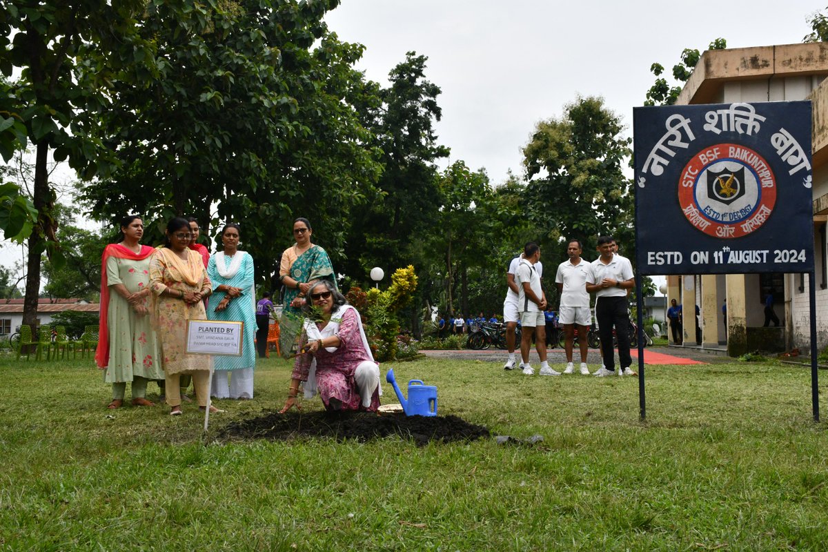 stcbsfnb's tweet photo. Under #Plant4Mother campaign,a mega  plantation drive was conducted by BWWA members@stcbsfnb under the guidance of smt Vandana Gaur, BWWA Head STC BSF NB on the theme 'NARI SHAKTI BAGH' in a  hope to reduce environmental degradation and evoke awareness towards ecological balance https://t.co/BLsuFky51t