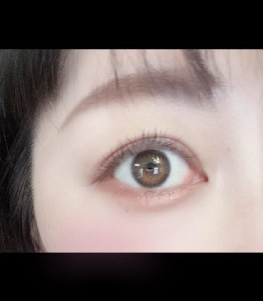 rinrinwinter's tweet image. エテュセのうさぎピンクを涙袋に塗るのが好きすぎて、ポーチに入ってないと不安になる🐇
カラーもラメも落ちにくいから、暑い日も安心して使ってる🐇💗

 #夏のポーチの中身
 #PRIMAmimist