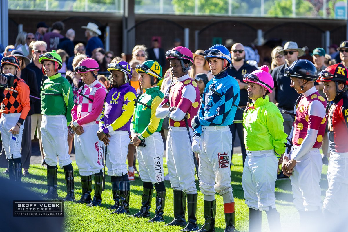 GeoffVPhoto's tweet image. Ten years since I was last snapping pics @EmeraldDowns and it was a beautiful day for racing! Special thanks to my friend for access and for creating smiles on everyone's faces! 8/11/24

#EmeraldDowns #HorseRacing #sportsphotography #Racing #Horses