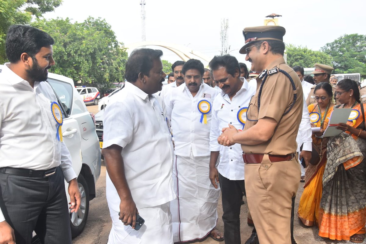 DG of Prisons welcomed the Public Accounts Committee of Tamil Nadu Legislative Assembly on 06.08.2024 at Central Prison-II, Chennai @ Puzhal. 

The Committee Members had meaningful discussion with staff of Prison Department
