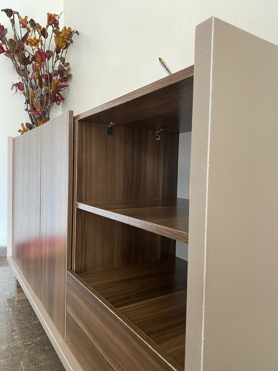 plugarchitectur's tweet photo. Bespoke woodwork???

That’s where you will catch us anytime, anyday!

It’s Monday morning and we’re excited to be back at work!

#architecture #homedecor #interiordesign #interiorinspiration #design #plug #plugarchitecture #stayplugged #wood #wardrobe #luxurywardrobe #woodwork https://t.co/VSBc8IyrOE