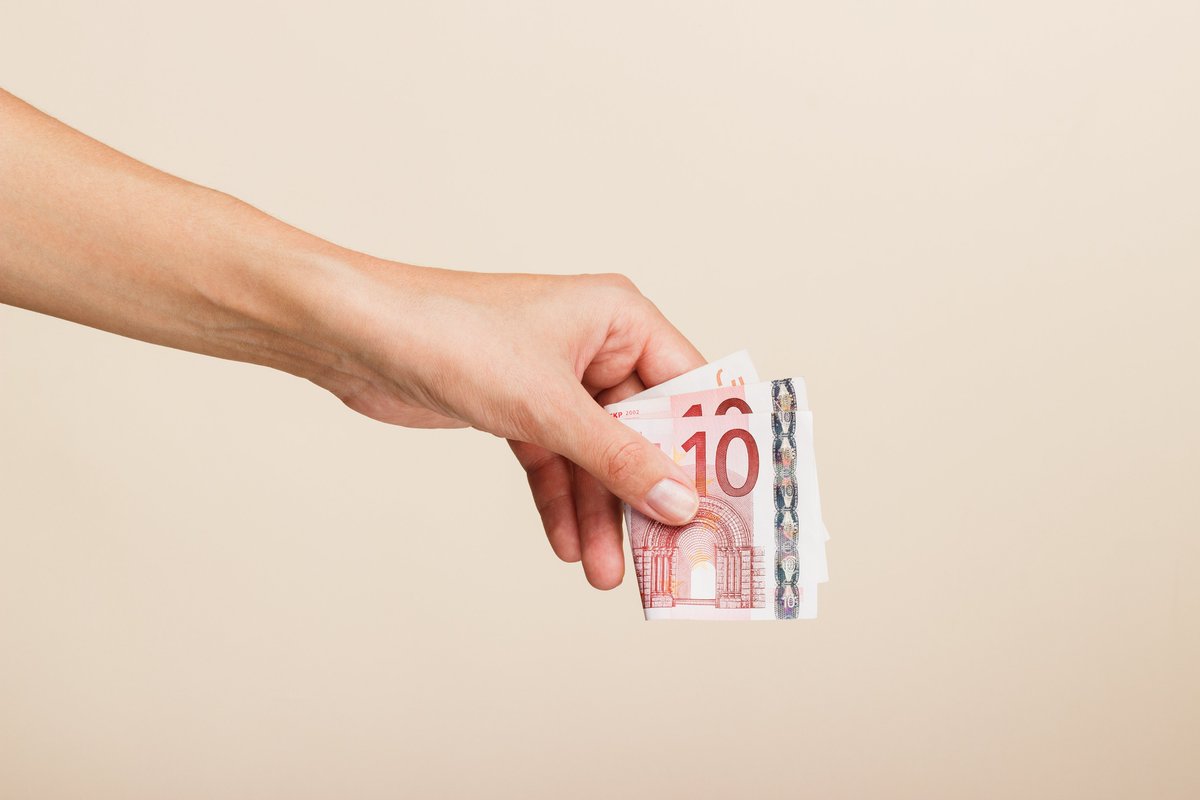 Keliakiakorvausta esitetään toteutettavaksi huomattavasti suppeampana kuin hallitusohjelmassa on. Tukea saisi vain osana perustoimeentulotukea. Tämä on liiton ja keliaakikoiden mielestä riittämätön korvaus sairauden hoitamiseen.
Lue liiton lausunto hallituksen esitysluonnokseen: