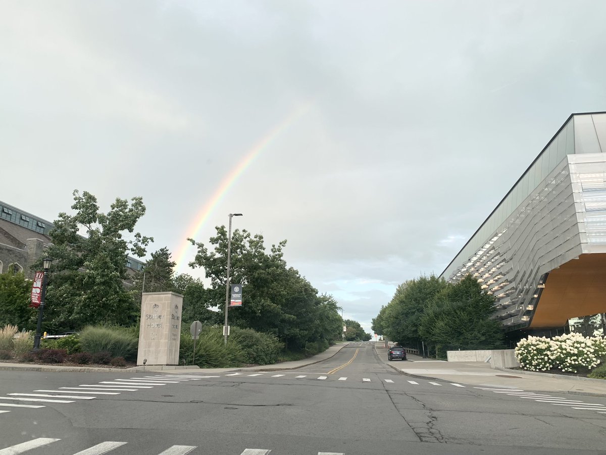 siying270's tweet photo. First, rainbow in the afternoon and then, very profound Aurora and massive meteor showers at late night. What a wonderful day! https://t.co/VxEVaNcjyW