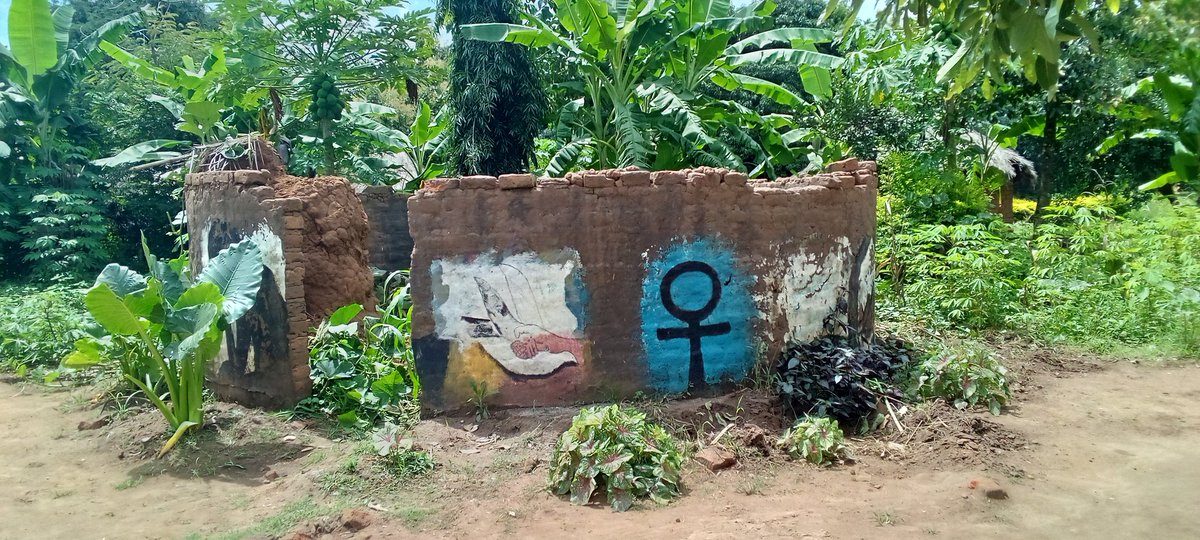 Yesterday as I passby, I paid courtesy to Rwot AJao of paibwore clan and bumped into this tragedy 'the missing persons hut' TJ really gone bad here <a href="/deozkom/">Okot Komakech Deo</a> <a href="/refugeelawproj/">Refugee Law Project</a> <a href="/nono_francis/">Nono francis</a> <a href="/BenardKasozi/">Kasozi Benard</a> <a href="/pius_ojara/">Pius Ojara</a>