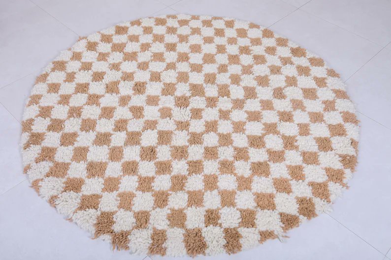 BoucherouiteRug's tweet photo. With its classic checkered pattern 🟦⬜, this 50 cm round rug 🌀 brings traditional Moroccan style 🧵 into any decor and is sure to make a statement! 🌟🏡
https://t.co/Cvf1YJQHSG
#NeverForget #bryceHaper #September11 #namjoon #GroundZero #Iran #artdeco #morocanrugs #fyp https://t.co/kMWYmz8ofv