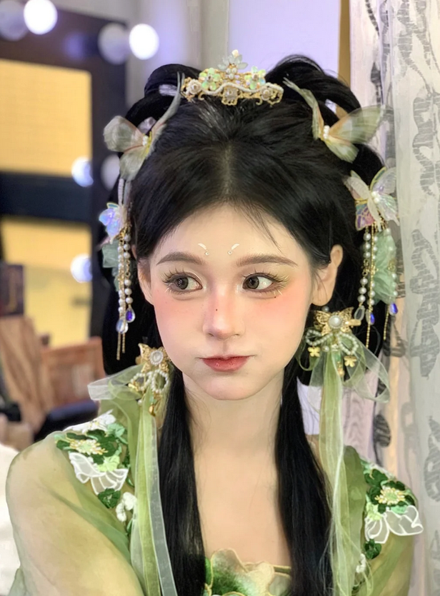 ch12348217630's tweet photo. Is only belong to the spring full of green 🍃
#Makeup #Fashion #Clothes #Design #China #Nationalstyle #Pop
#浙江 #大美中国
#AllinCeltics #RickCarlisle #TheValley #WWERaw #Gagcity #canucks #LCDLF4 #AMBERROSE https://t.co/zavqkr9XZF