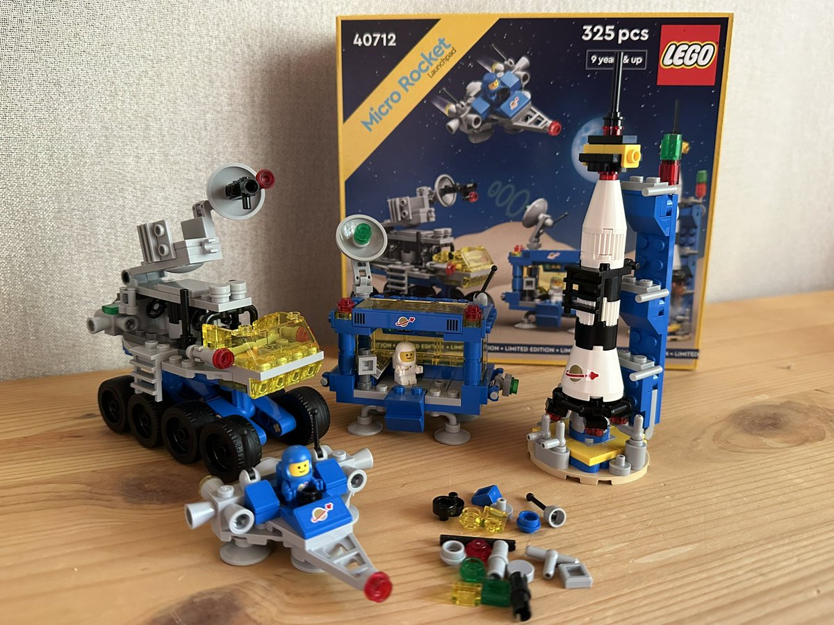 JoachimHesse's tweet image. Mini-Raketenbasis 40712 meldet sich einsatzbereit! Sind die Mini-Astronauten nicht süß? 😍 #Lego-Steine zusammen zu bauen bereitet mir noch genauso viel Freude wie damals als Kind. #ClassicSpace
