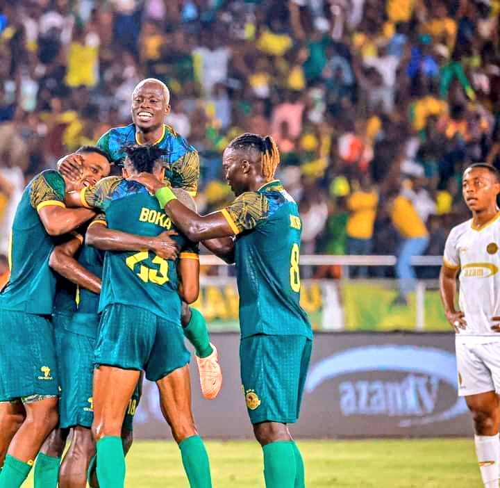Hivi tifuefue <a href="/Tanfootball/">TFF TANZANIA</a> hamna hata tuzo ya mfungaji wa goli la kuongoza mumpe kipenzi chenu? 😂 😂 😂