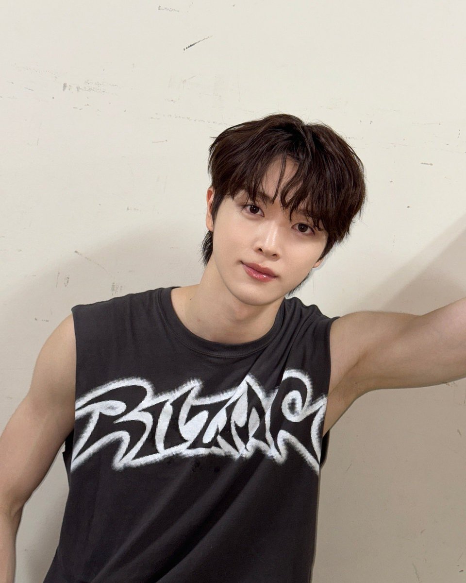 sungchan pics tweet media