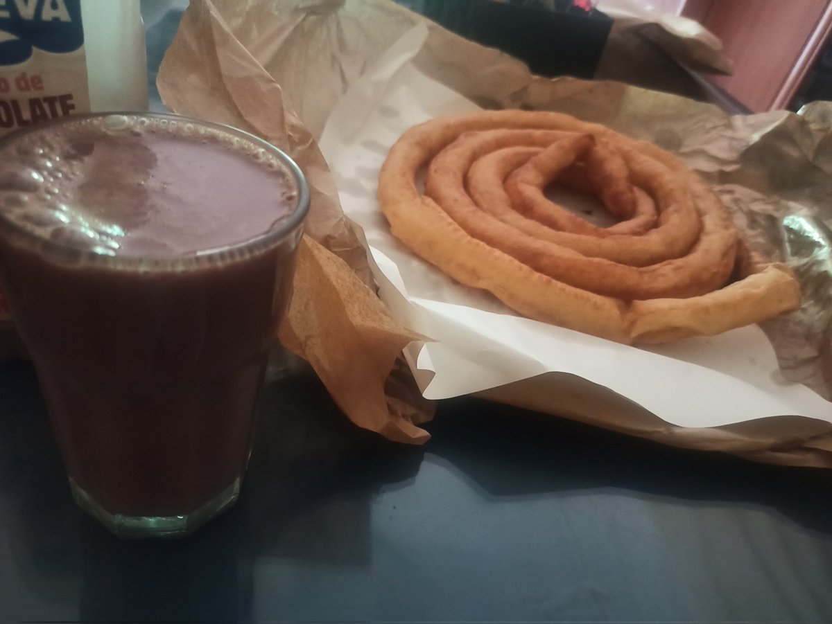 Er_cojo's tweet photo. Recargando fuerzas después de @SquizoRust 💪🏻 https://t.co/hgrcKuhPqj
