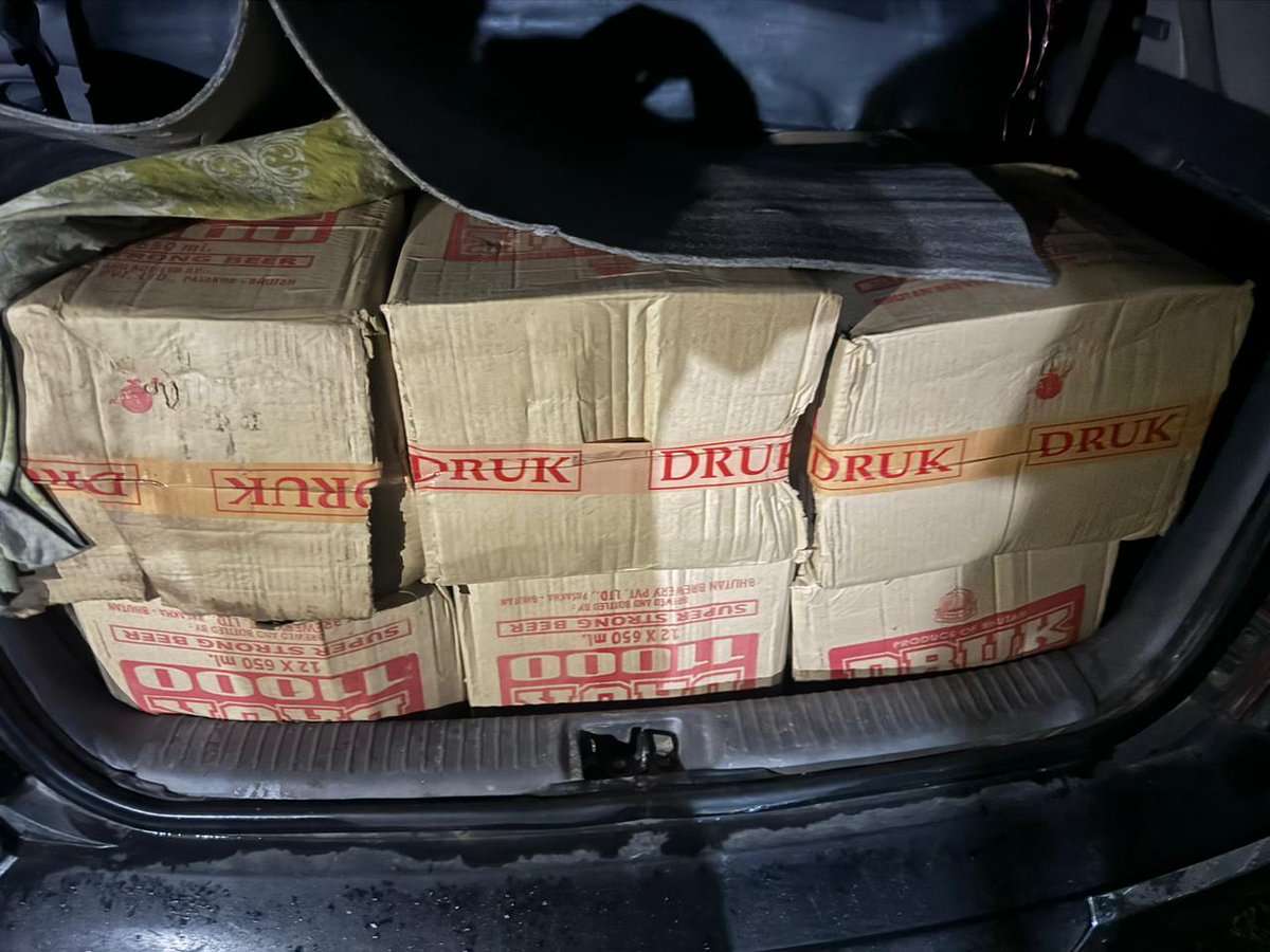 On 8th August 2024, at around 11.30 pm, Chirang Excise team intercepted and seized a vehicle laden with 16 cases of Bhutanese beer( Druk 11000 of 650 ml).

#IllegalLiquorFreeAssam