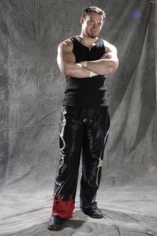 Joey_Cabray's tweet image. Last Saturday at a sold out National Stadium in Dublin.
I had my final match of a 20 year career. 
Thanks to my family for all the support, especially my mum. 
Every promoter who took a chance on me. 
Everyone I shared a canvas with. 
Every fan that supported me
Thank you ❤️