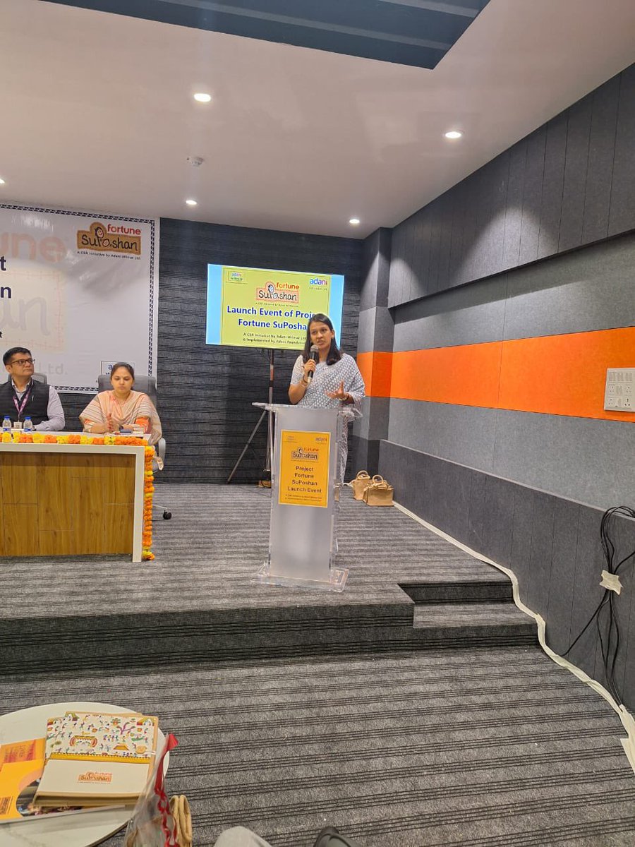 SURAT_DDO1's tweet photo. Project SuPoshan Surat launched in Umarpada taluka along with Adani Foundation. MoU was signed between Zilla Panchayat, Surat &amp; Adani Foundation which will enable SuPoshan Sanginis to work with ICDS and Health teams in villages to eradicate malnourishment.@Surat_info @InfoGujarat https://t.co/ZlF52zo4Oo