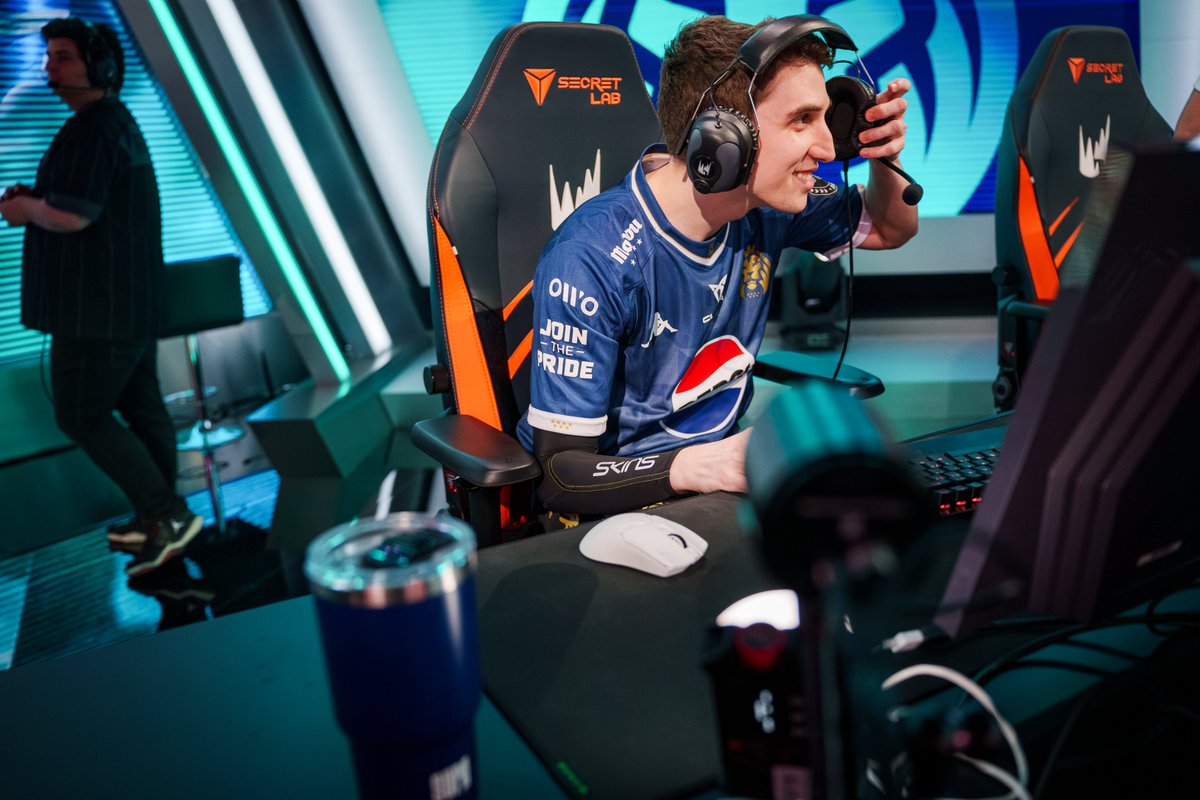 MovistarKOILoL's tweet photo. Buenos días solo a los clasificados a las #LEC Grand Finals 👋 https://t.co/jzfMTxhlAS
