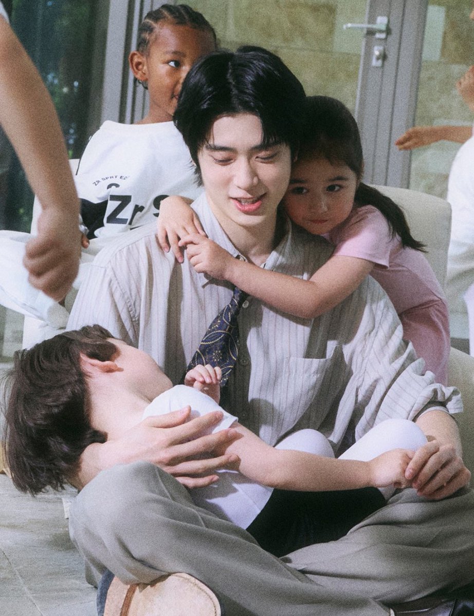 JAEHYUN WITH KIDS 😭😭😭