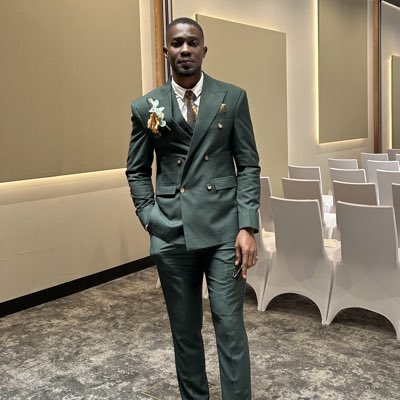 Eudeehenry's tweet photo. #NewProfilePic https://t.co/N5hm7v74Cx