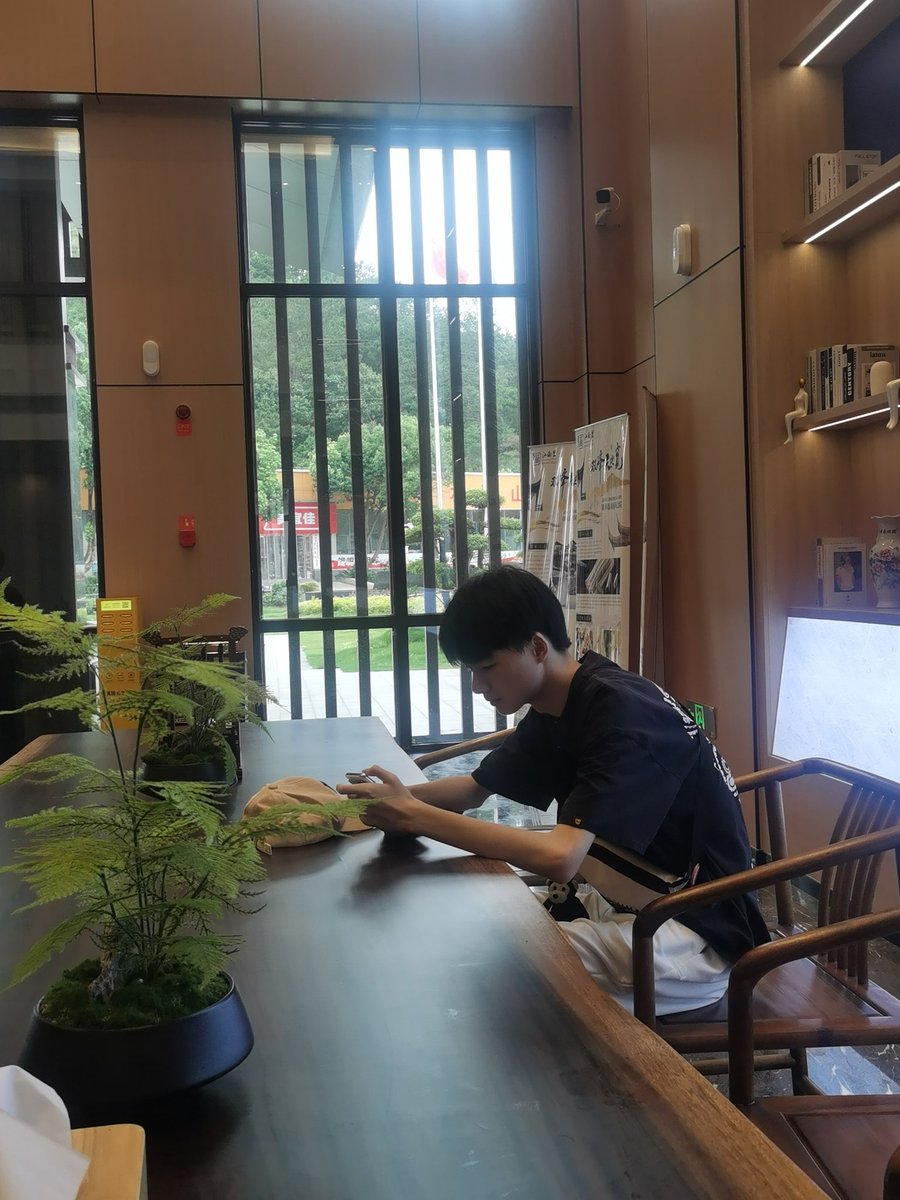 iszquan's tweet photo. 能不能就对着我说爱我~ https://t.co/R4pH4zJ2sR