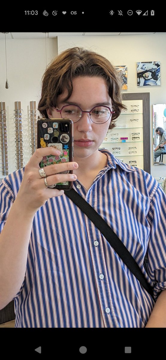 pierrotsoup's tweet photo. Photo updates..new spectacles I am thrilled Abt are the brown ones other pic is me at glasses store https://t.co/fAZFRegTAR