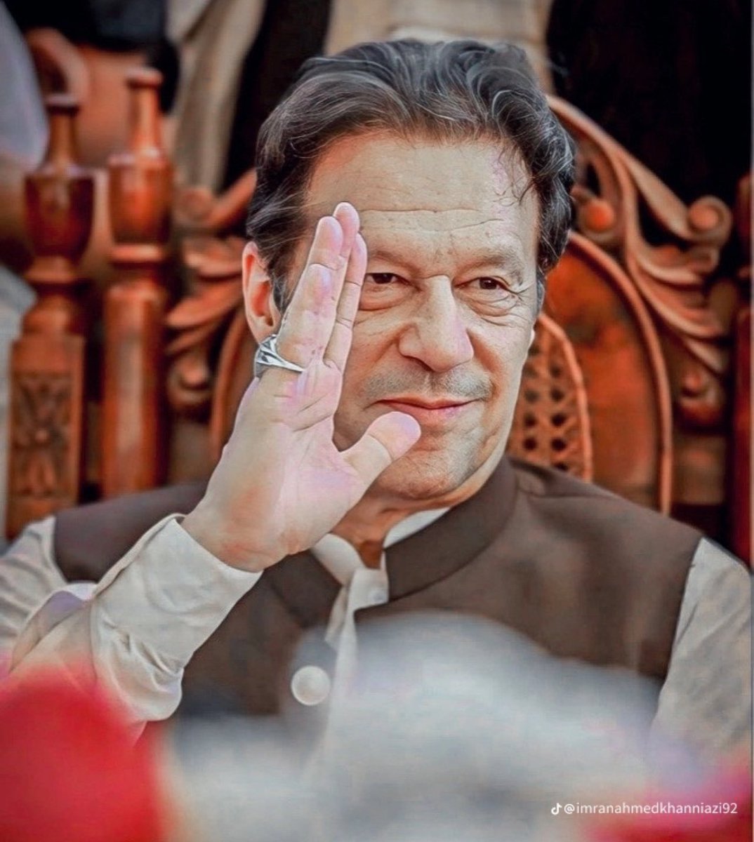 عمران خان کے گناہوں میں سب سے بڑا گناہ یہ بھی ہے اس نے 75 سال سے گونگی بہری قوم کو بولنا سکھا دیا ہے ۔