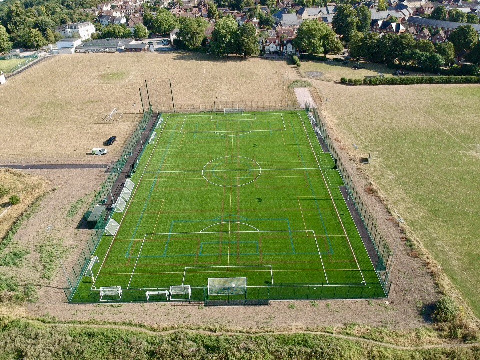 DFearnclssports's tweet photo. A new week and the completion and PC of another @CLSsport 3G project @BexleyParkSports and Social Club big thank you to Danny Smalleyand his team and all subcontractors involved in the great facility @lano_sports @FootballFoundtn #3GPitch #communityusefootball https://t.co/3UrVRd2Bex