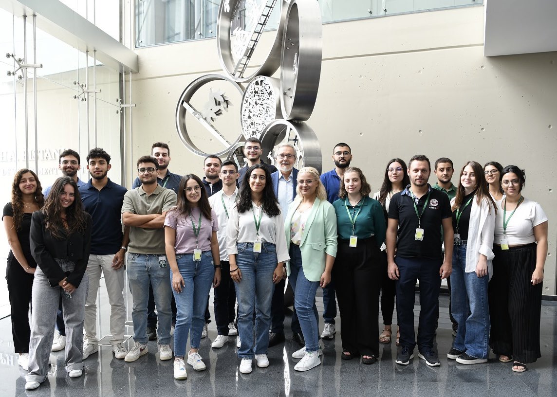 Carl Bistany tweet media