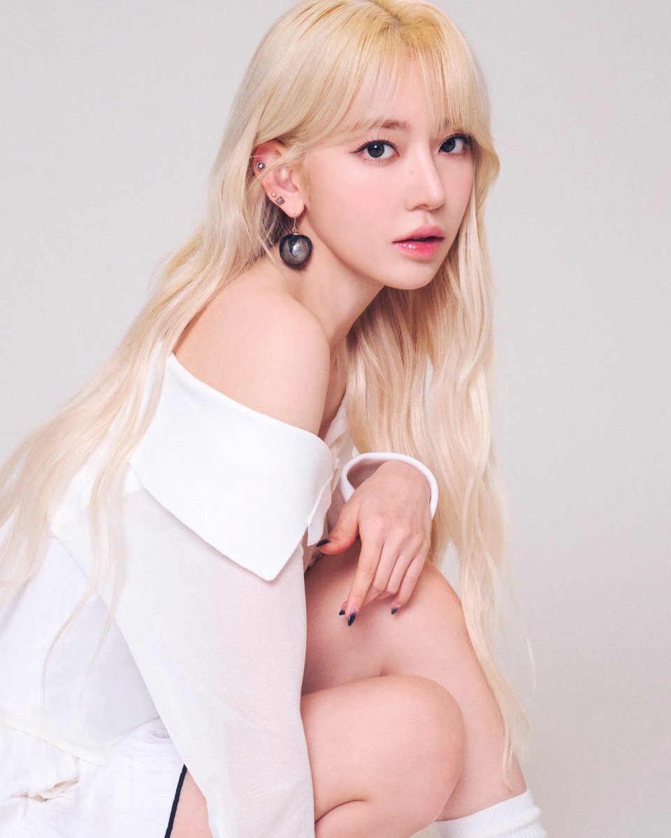 LSRFM_GLOBAL's tweet photo. [PHOTO] 240812

LE SSERAFIM for NME Magazine
#KIMCHAEWON #SAKURA #HUHYUNJIN 

🔗: https://t.co/sBKt9jW9TK

(1/2)

@le_sserafim @IM_LESSERAFIM
#LE_SSERAFIM #르세라핌
#김채원 #사쿠라 #허윤진 https://t.co/79Grv7gyYj