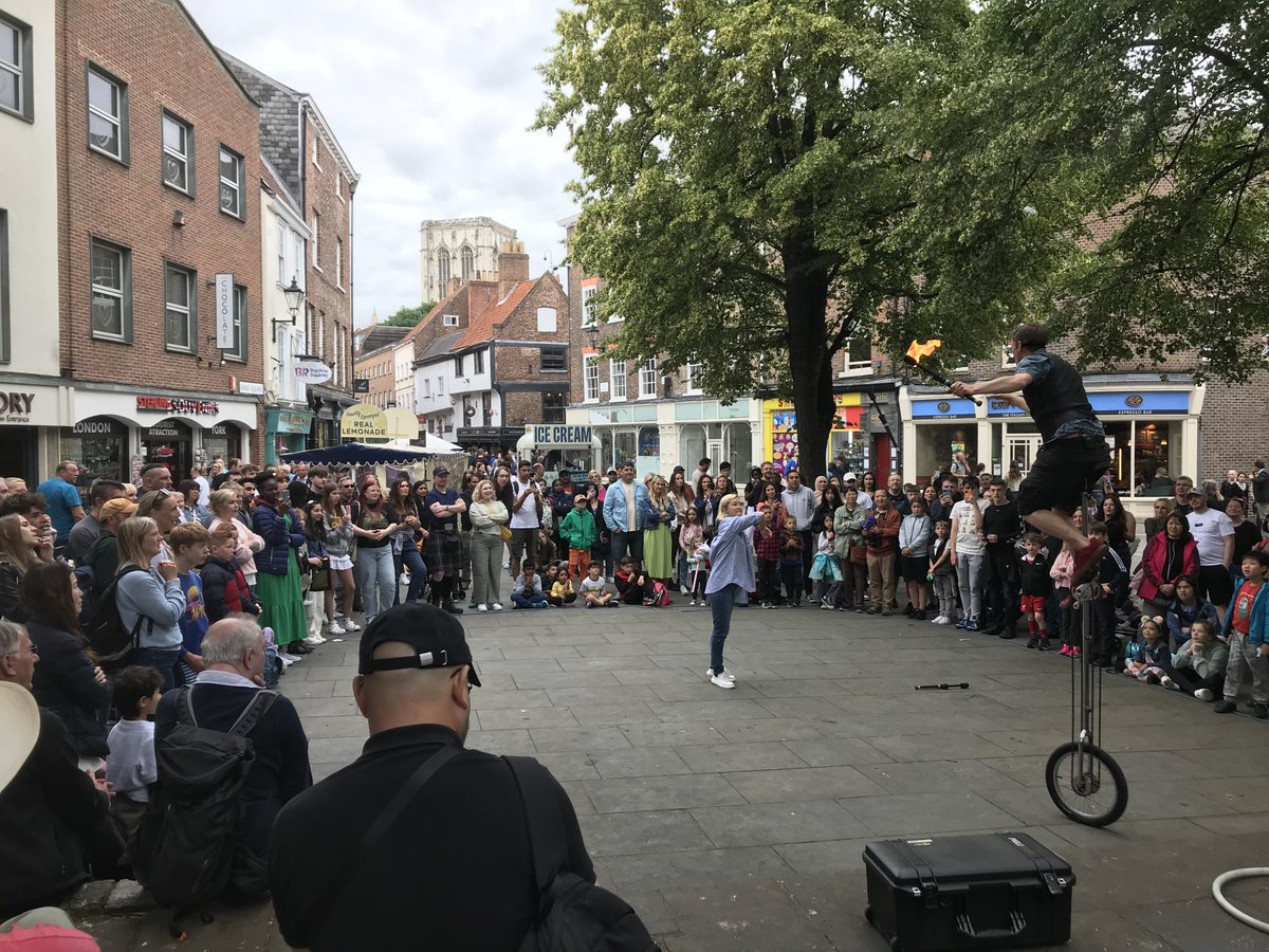 kingssquareyork's tweet photo. Street shows today in the square #streetperforming #yorkshire #unicycling https://t.co/2umlVypj6W