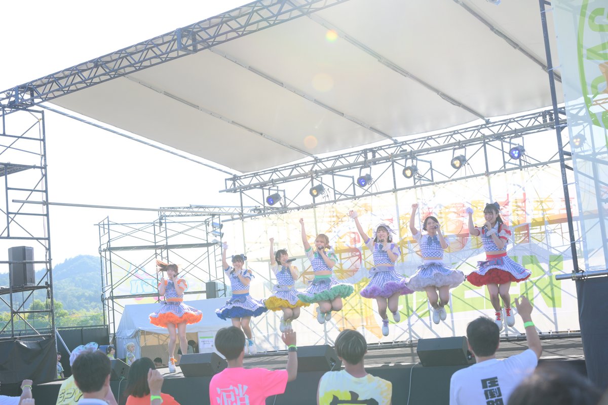 _DQFES's tweet photo. 【#DQFES2024 ライブフォト速報】

ライブフォトをお届け📸

サンシャイングリーン ステージ
iSPY さんです!!

#DQFES
#iSPY https://t.co/vkRSbighnB