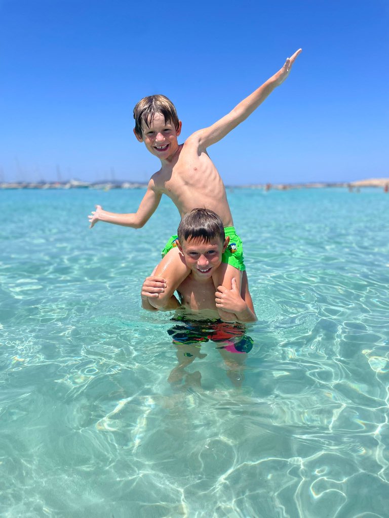 Los amo ❤️💦☀️