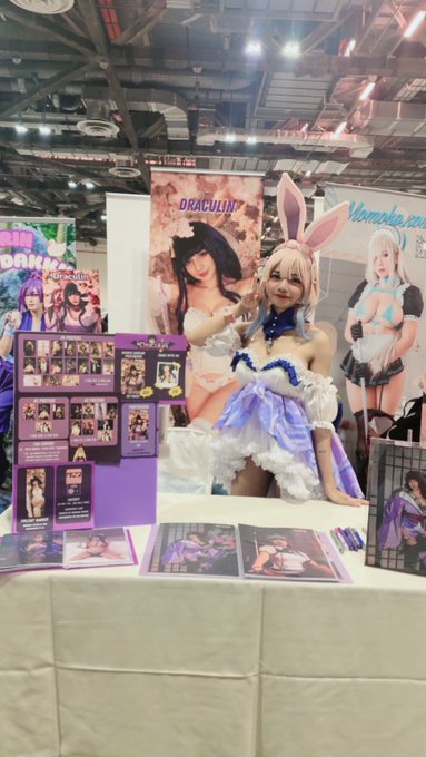 Watch Draculin °ᡣ𐭩 . ° .'s leaked NSFW photo on TwXstars