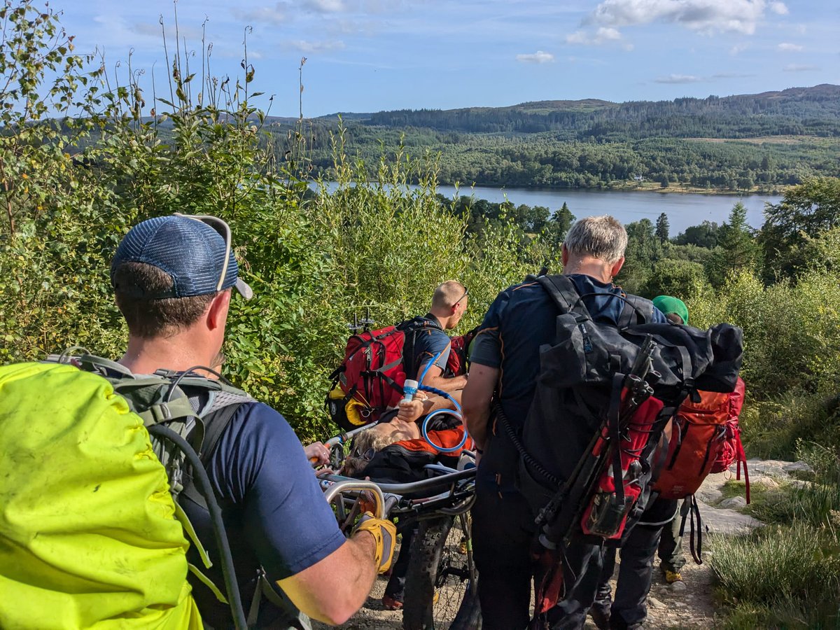 LomondMRT's tweet image. #CallOut 28/24
At 15:33 yesterday afternoon, Lomond MRT were called to assist colleagues from Killin Mountain Rescue Team with a walker who had sustained a lower leg injury on Ben A'an. @killinmrt87