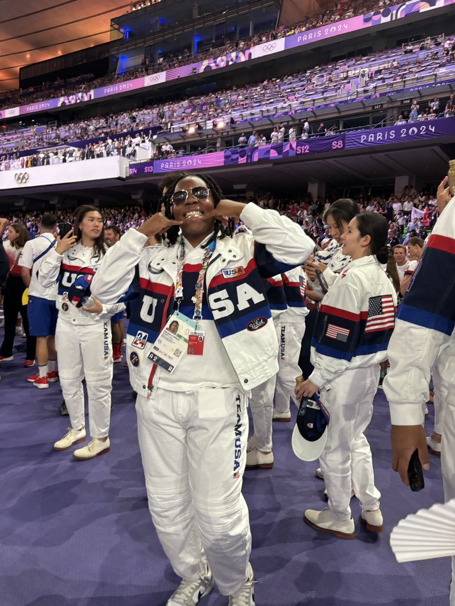 Veronica™⚓️ tweet media