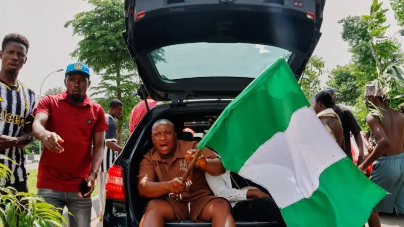 Monakii01's tweet photo. My opinion is o the concluded protest in Nigeria. https://t.co/Vb22mOBx5c