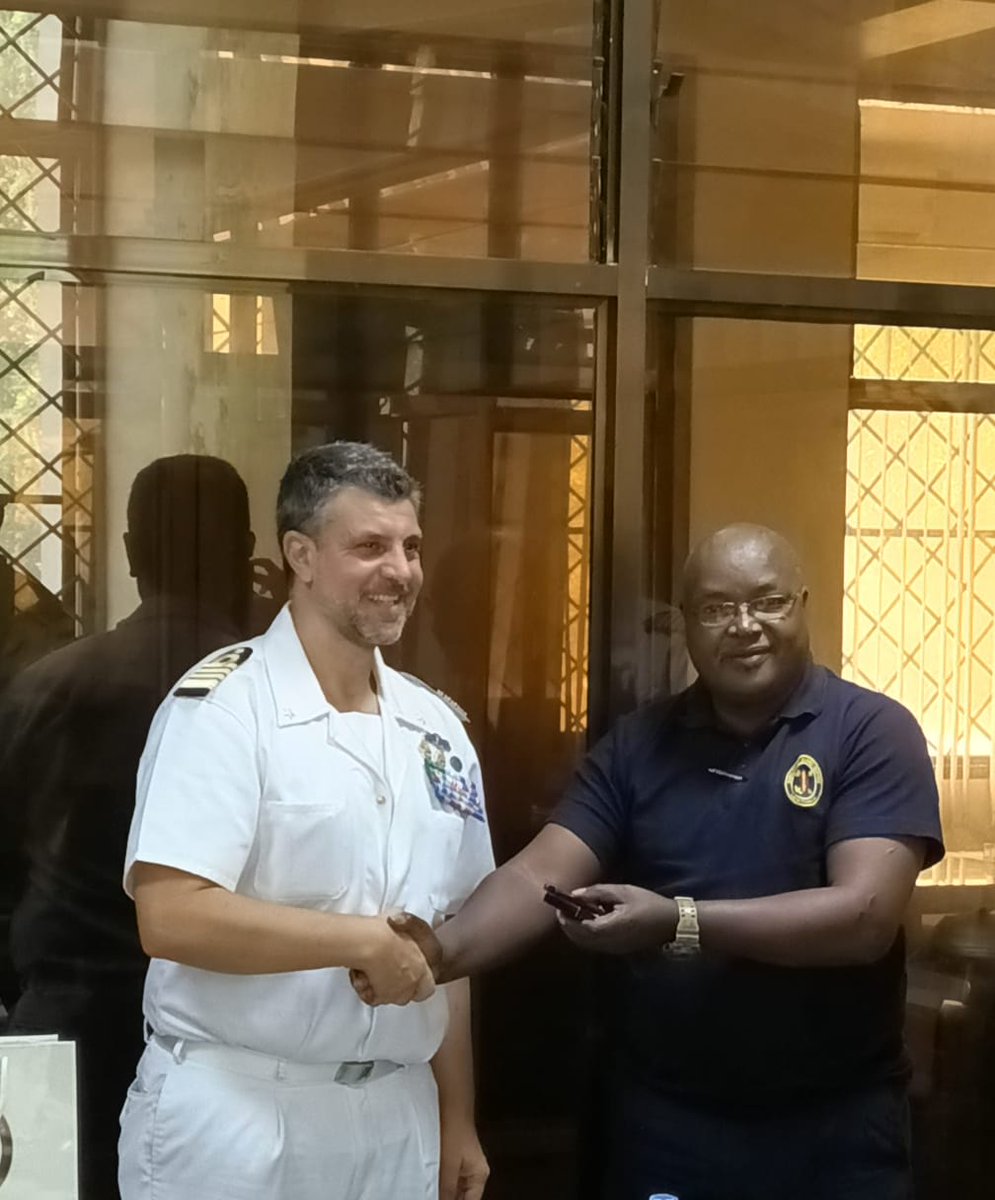 OfficialKCGS's tweet image. Today, #KCGS had the honour of hosting a distinguished delegation from @EUNAVFOR, led by Force Commander Rear Admiral Manuel Alvargonzalez. Together, they engaged in fruitful discussions on enhancing maritime security and safety.