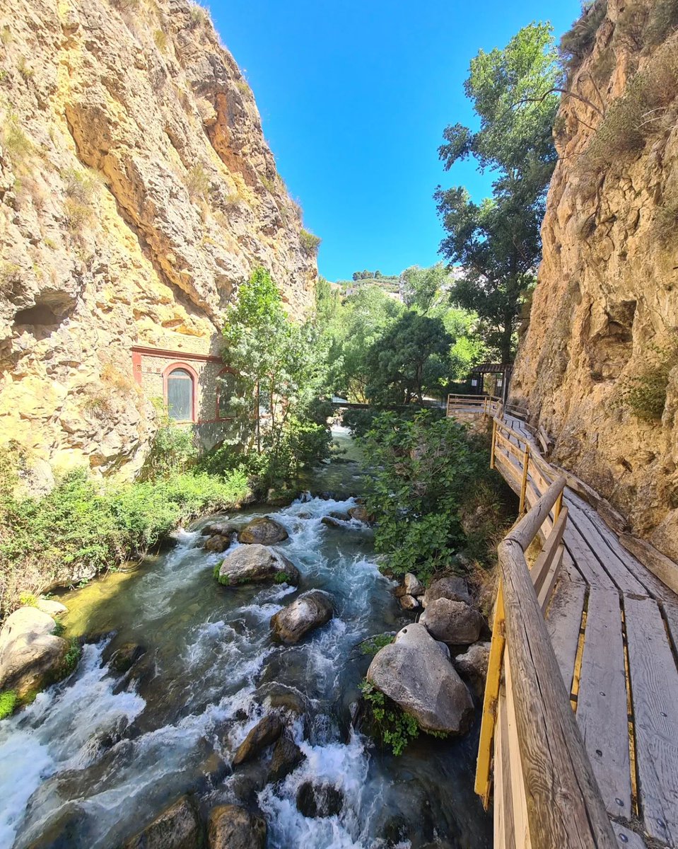 Castril, Granada.
📸 fotopaisajessanti
#andaluciayole #andalugrafias #andaluciasolohayuna
#cadiz 
#sevilla 
#malaga 
#huelva 
#jaen 
#granada 
#cordoba
#almeria
#andaluciaparaiso
#andaluciaturismo
#visitaandalucia