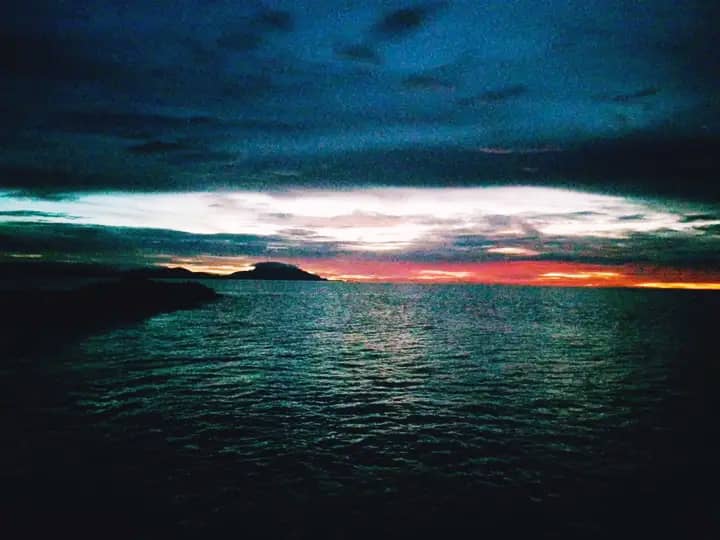 Puerto Píritu al anochecer en el estado Anzoátegui.