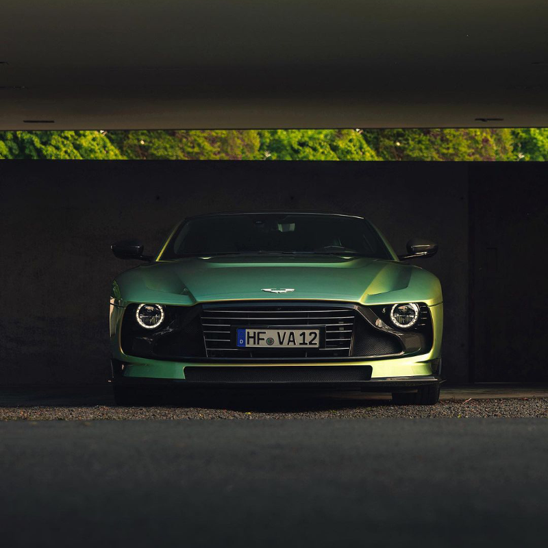 astonmartin's tweet photo. Blending 1970s essence with futuristic details and the cutting-edge aerodynamics of a state-of-the-art sports car.

Valour. 

#AstonMartin #Valour #ForeverFearless