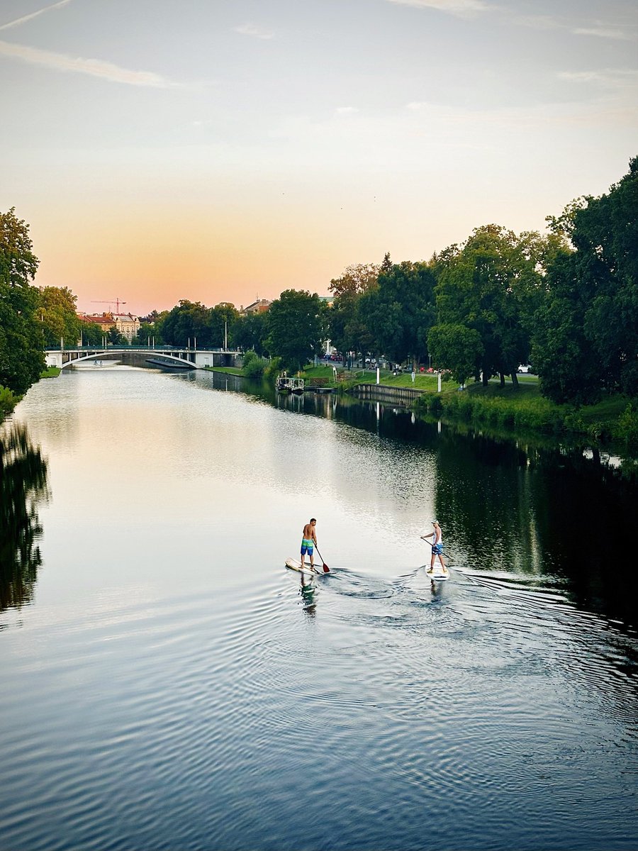 TruhlarA's tweet image. Pádlování na Labi #sup #labe @hkcity